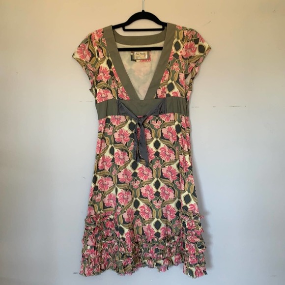 Free People Dresses & Skirts - Free People Dress Ruffled floral cotton side zip olive green pink lined sz 6